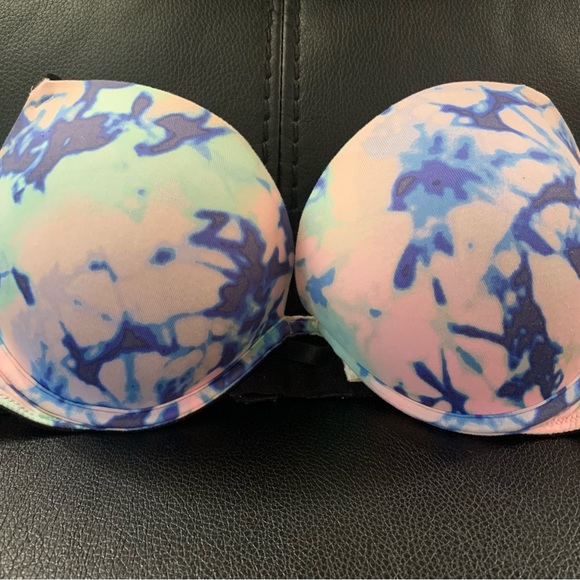 PINK Wear Everywhere Super Push Up Tie Dye Bra - Picture 2 of 6